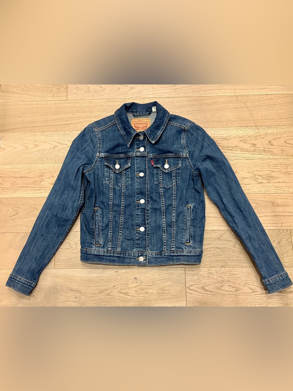 Levi's Blue Denim Jacket, RED TAB Woman’s Medium. Vintage Classic Style!